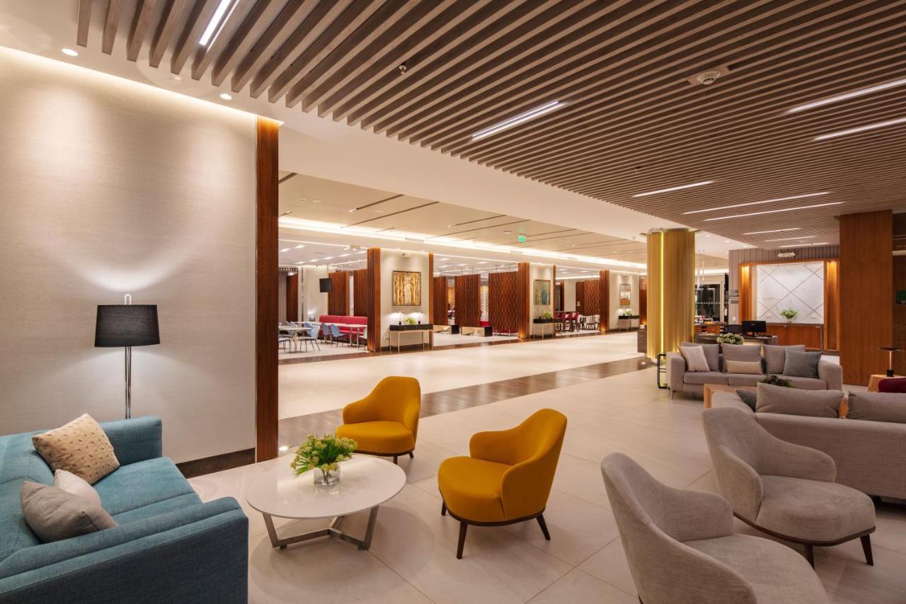 Holiday Inn - Quito Airport By Ihg Tababela Kültér fotó The lobby of the hotel