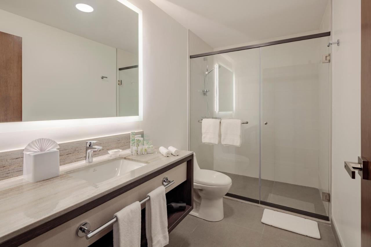 Holiday Inn - Quito Airport By Ihg Tababela Kültér fotó Bathroom